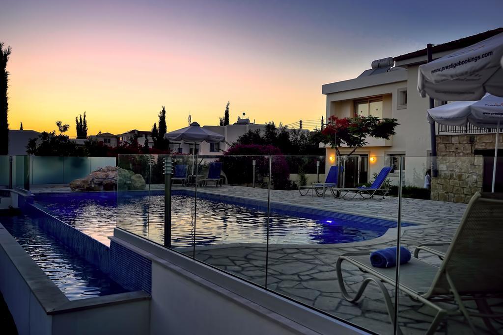 Dionysos Villa Peyia Exterior foto